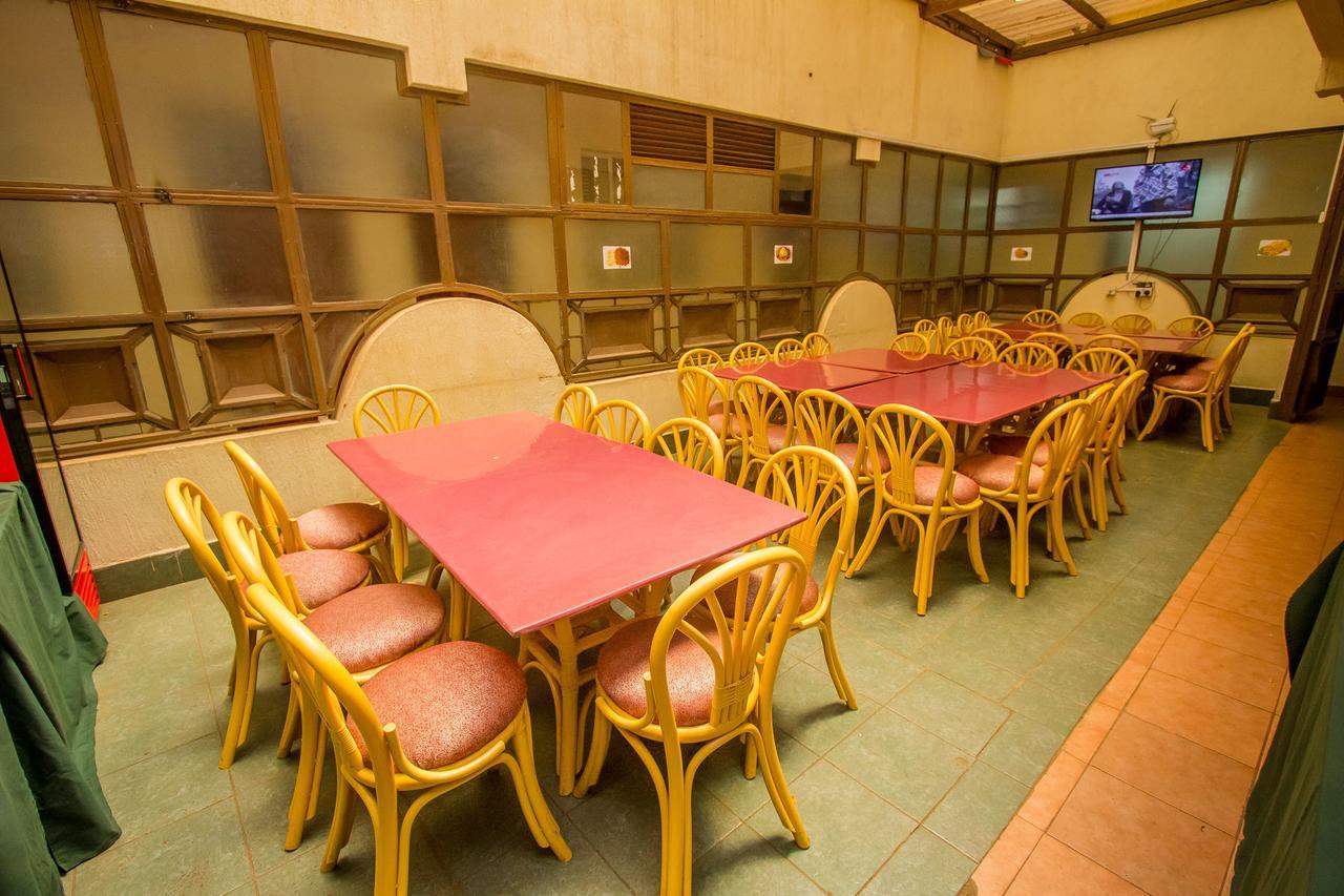Sun Guest House 니에리 외부 사진