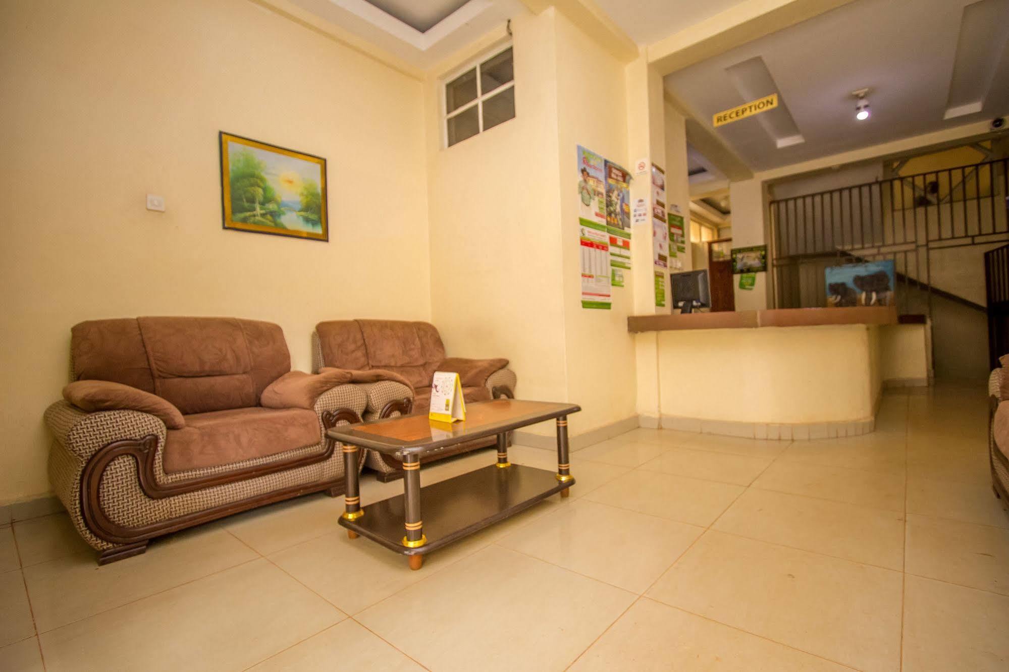 Sun Guest House 니에리 외부 사진